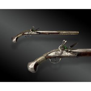 PISTOLET à SILEX,  Europe XVIIIème siècle, agrémenté d'un décor à l'oriental