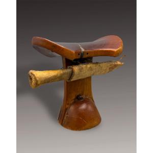 Neck Support - Daasanech, Ethiopia - First Half Of The 20th Century 