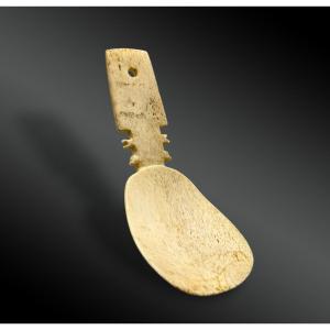 CUILLÈRE Culture Sami, région nord de la Suède, de la Norvège et de la Finlande ainsi que la pé
