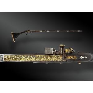 FUSIL À SILEX DIT « MUKHALA » À DÉCOR DE DAMASQUINE D’OR