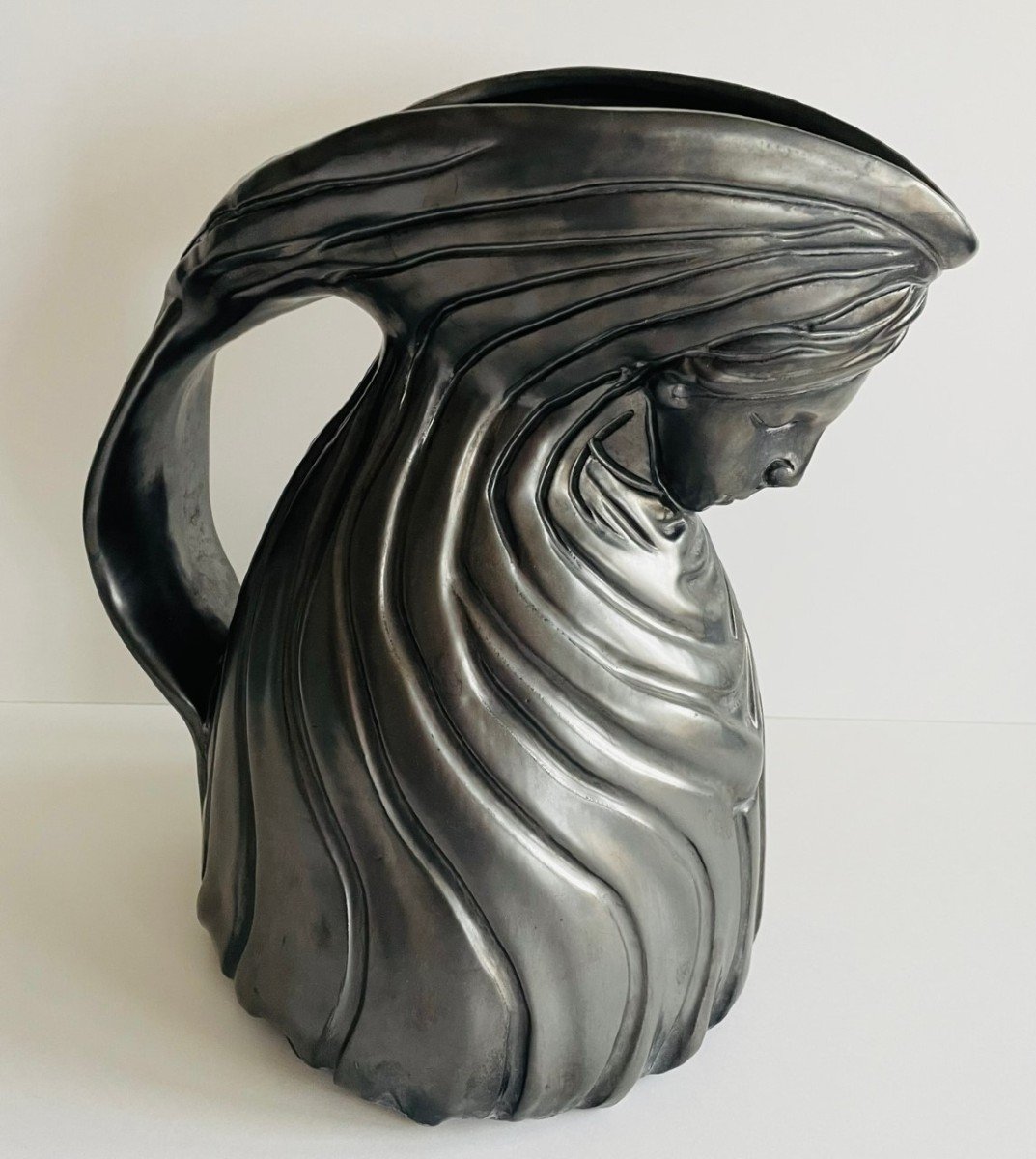 "woman Of The Desert" Ceramic Sculpture By Jean Marais
