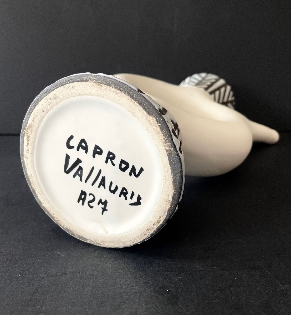 Bouteille "Marc" en faïence par Roger Capron à Vallauris-photo-2