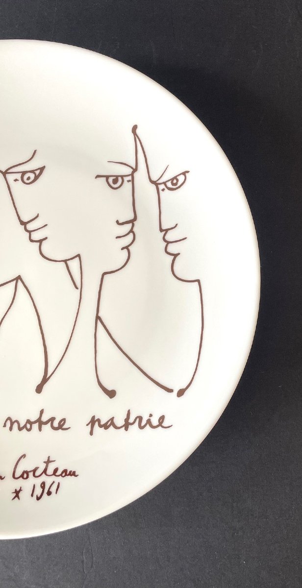 Assiette en porcelaine de Limoges dessin de Jean Cocteau 1961-photo-1