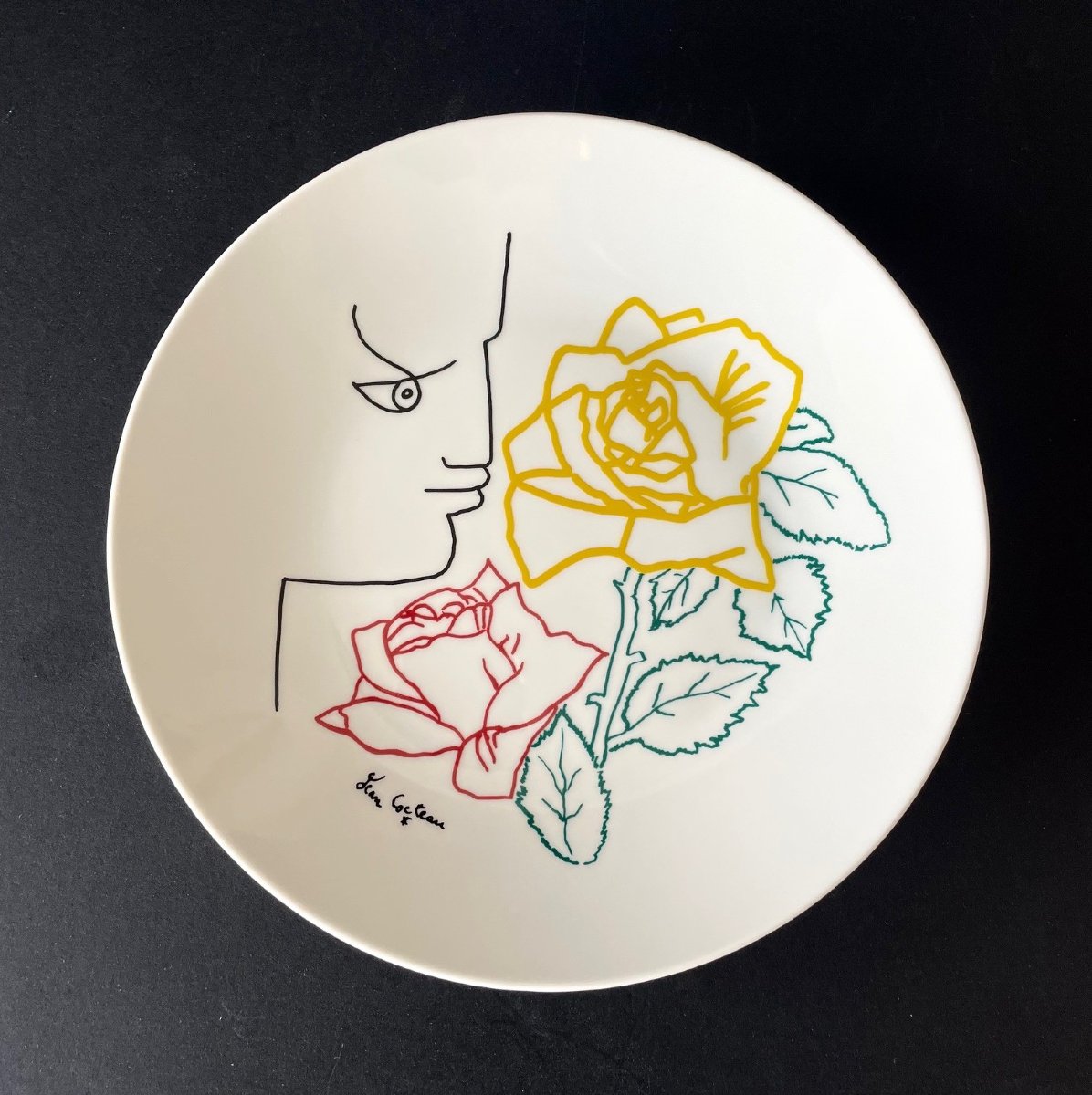 Assiette en porcelaine de Limoges dessin de Jean Cocteau