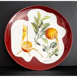 Grand plat en porcelaine de Limoges "Pamplemousse érotique" par Salvador Dali