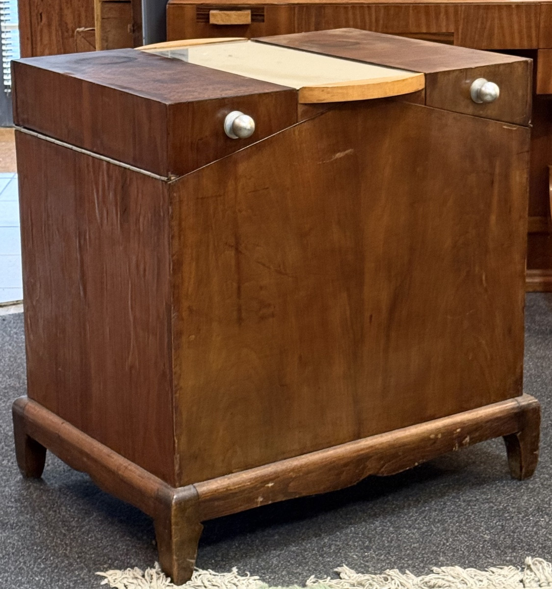 Bar Art Déco en palissandre – Élégance et fonctionnalité du XXᵉ siècle-photo-1