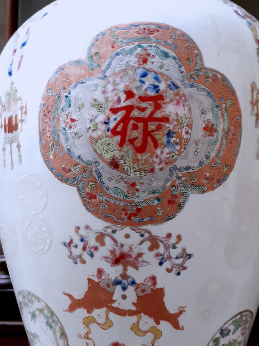 Chinese Porcellain Vase -photo-1