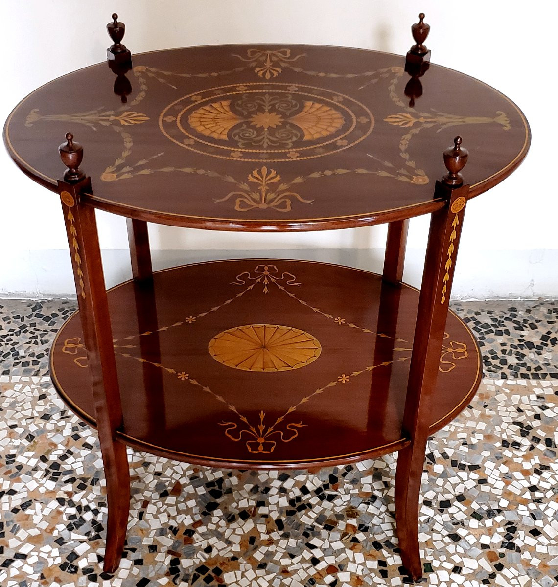 Table Basse Ancienne De Fabrication Anglaise d'Environ 1860 En Acajou-photo-2