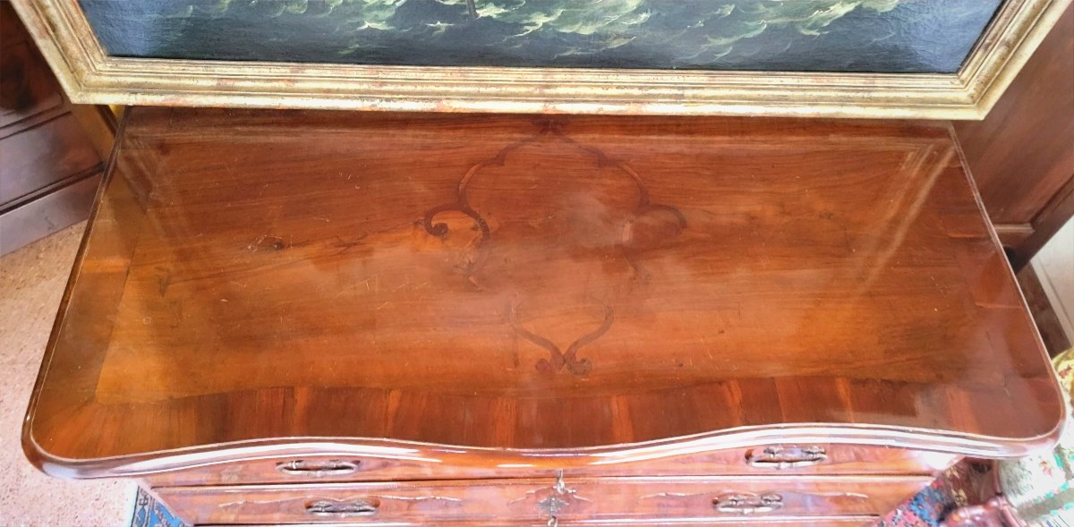 Commode ancienne des années 1750 (environ) en bois de noyer.-photo-2