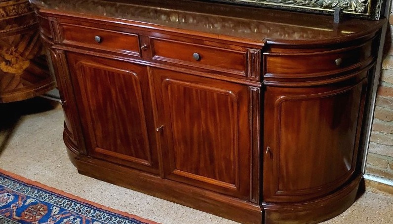 Buffet ancien Louis Philippe des années 1850 (circa) en acajou de Cuba.-photo-2
