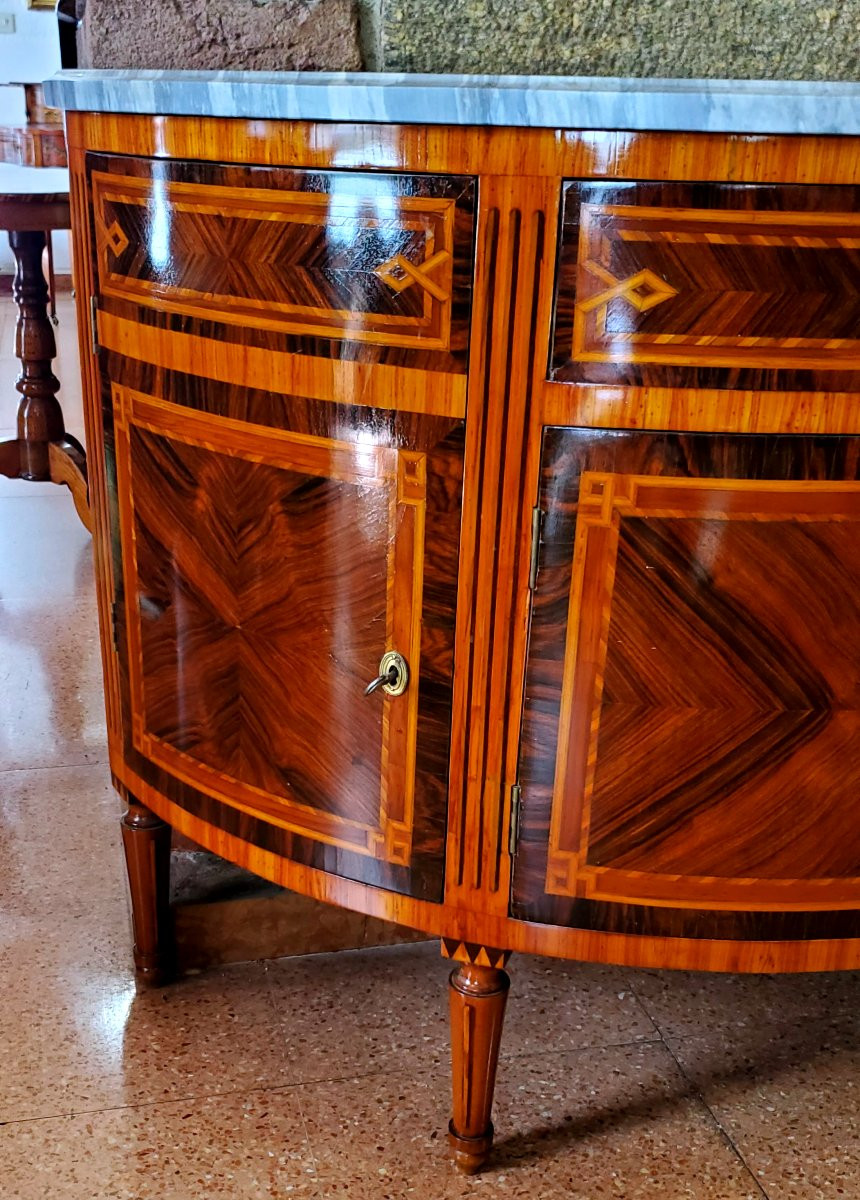 Cabinet ancien en demi-lune, de fabrication piémontaise (Italie), vers 1840-photo-3