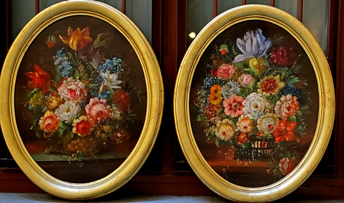 Deux peintures à l'huile sur toile, natures mortes florales, datant de la fin du XIX siecle-photo-1