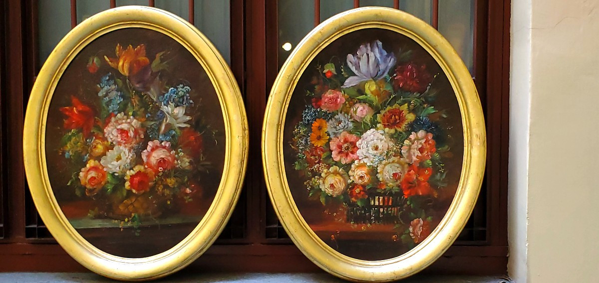 Deux peintures à l'huile sur toile, natures mortes florales, datant de la fin du XIX siecle