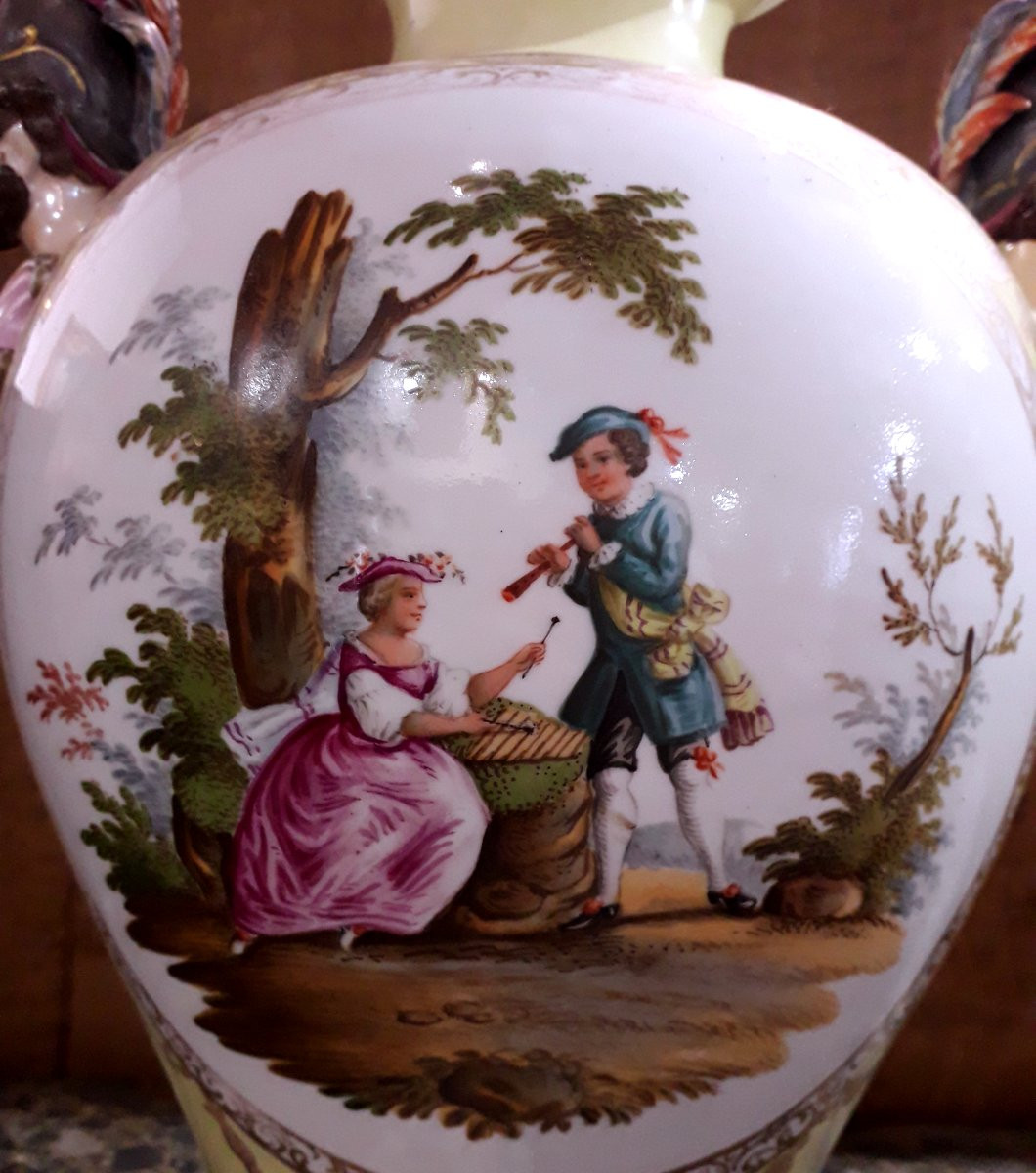 Vases anciens en porcelaine de Thuringe (Allemagne), vers 1850-photo-1