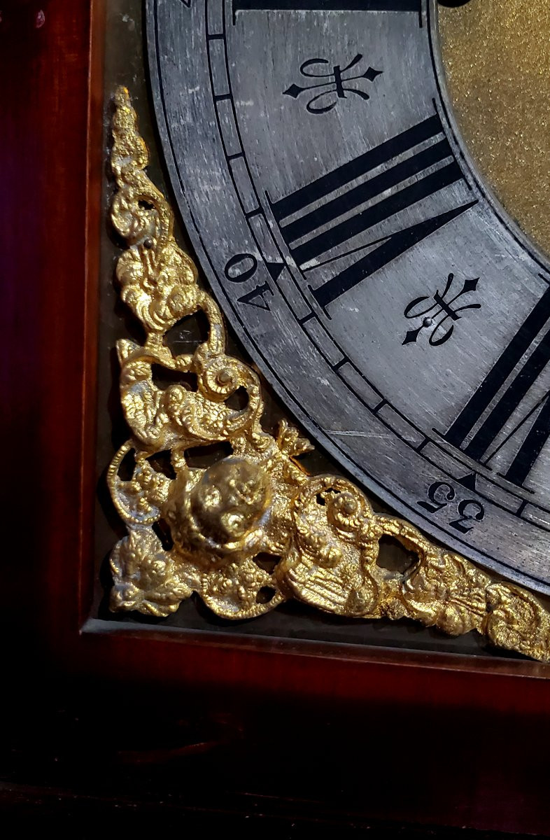 Horloge ancienne de fabrication anglaise datant de la seconde moitié du XVIIIe siècle. -photo-8