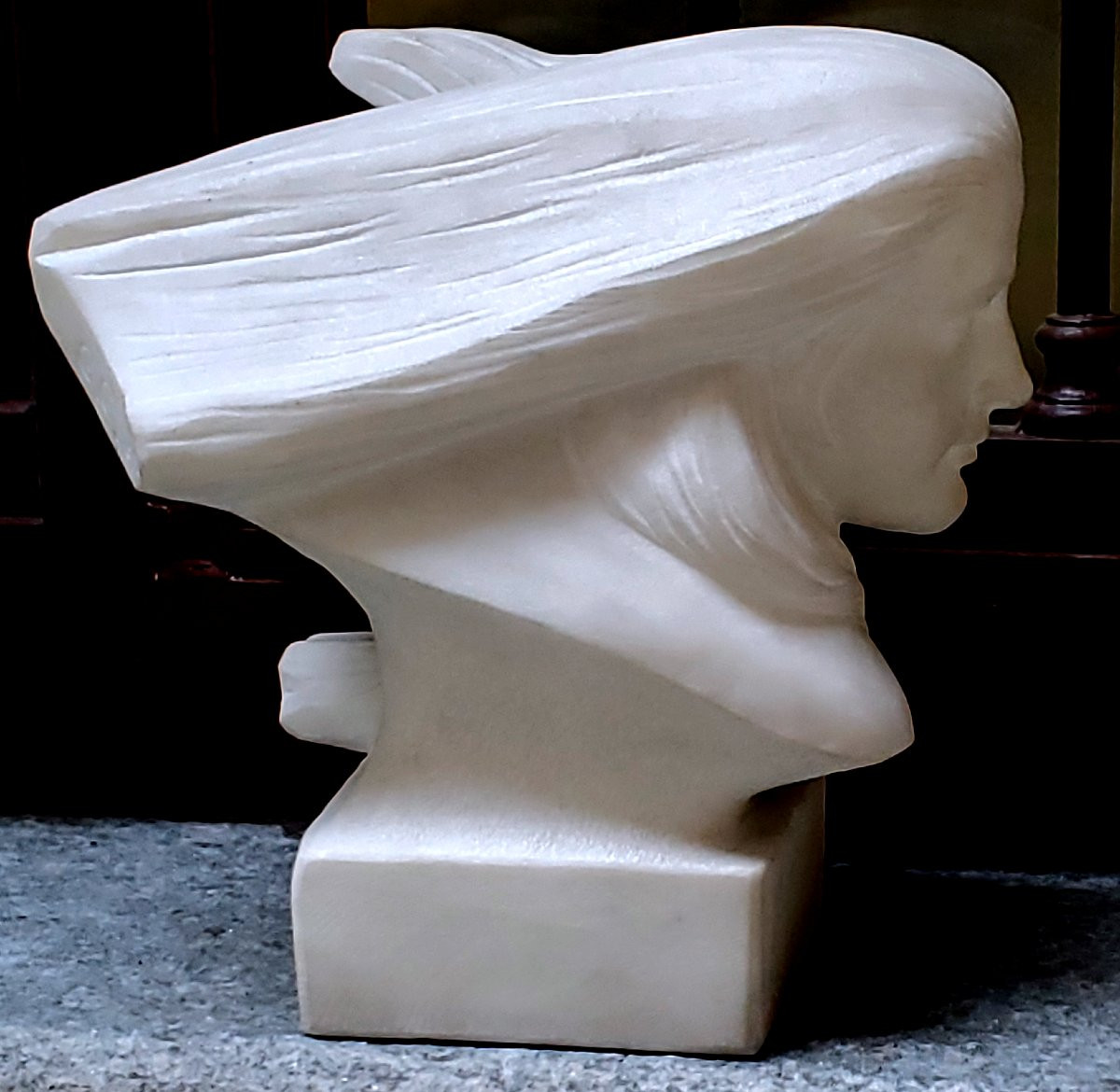 Sculpture en marbre de Carrare représentant l'Esprit du Vent-photo-5