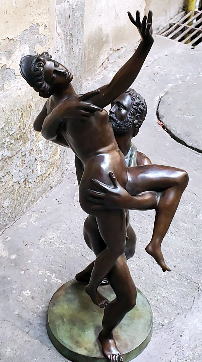 Sculpture en bronze représentant l'Enlèvement des Sabines.-photo-4