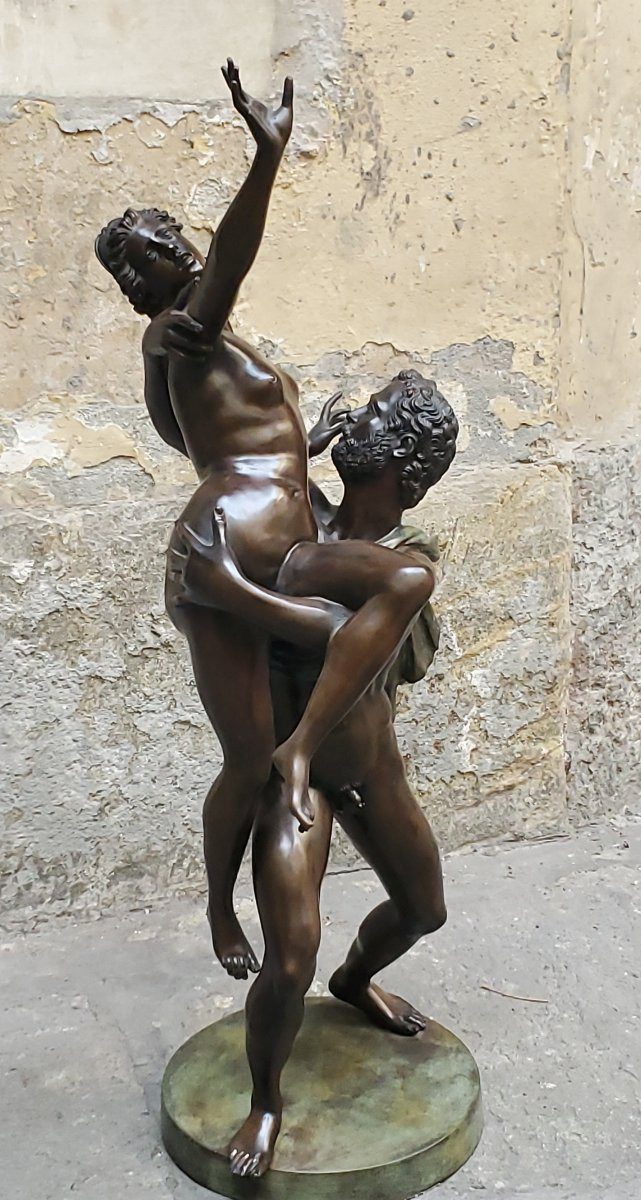 Sculpture en bronze représentant l'Enlèvement des Sabines.-photo-1