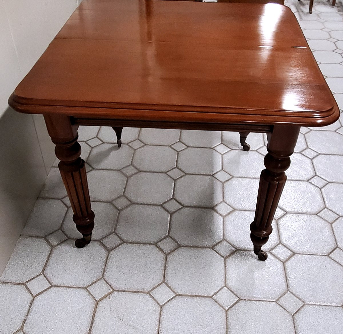 Antique English Extendable Table, Circa 1840, Made Of Mahogany. -photo-3