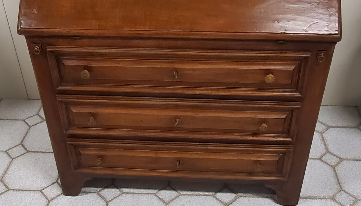 Bureau ancien en peuplier de la seconde moitié du XVIIe siècle-photo-7