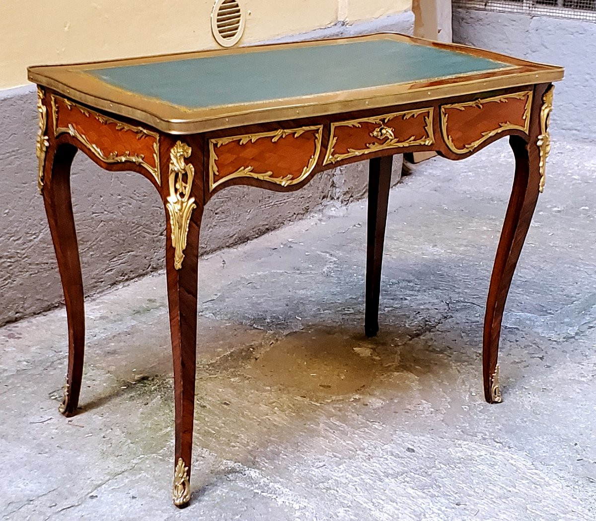 Antique French Napoleon III Desk In Rosewood And Bois De Rose-photo-4