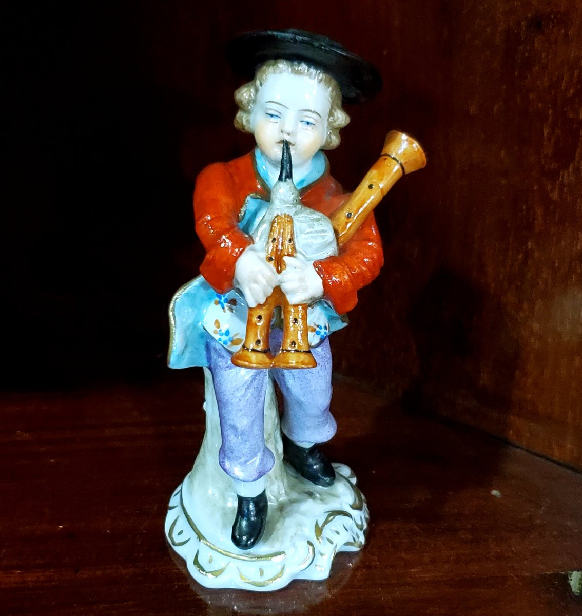 Porcelain Figurine From The Late 19th Century, Made By The German Manufacturer Sitzendorf -photo-1