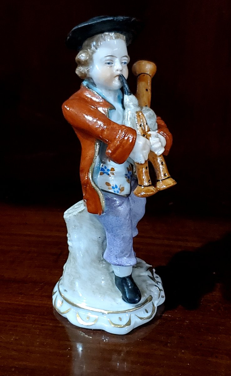 Porcelain Figurine From The Late 19th Century, Made By The German Manufacturer Sitzendorf -photo-5
