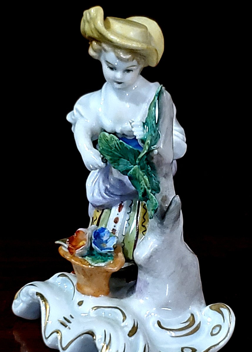 Antique Porcelain Statue From The German Factory In Sitzendorf, Thuringia-photo-3