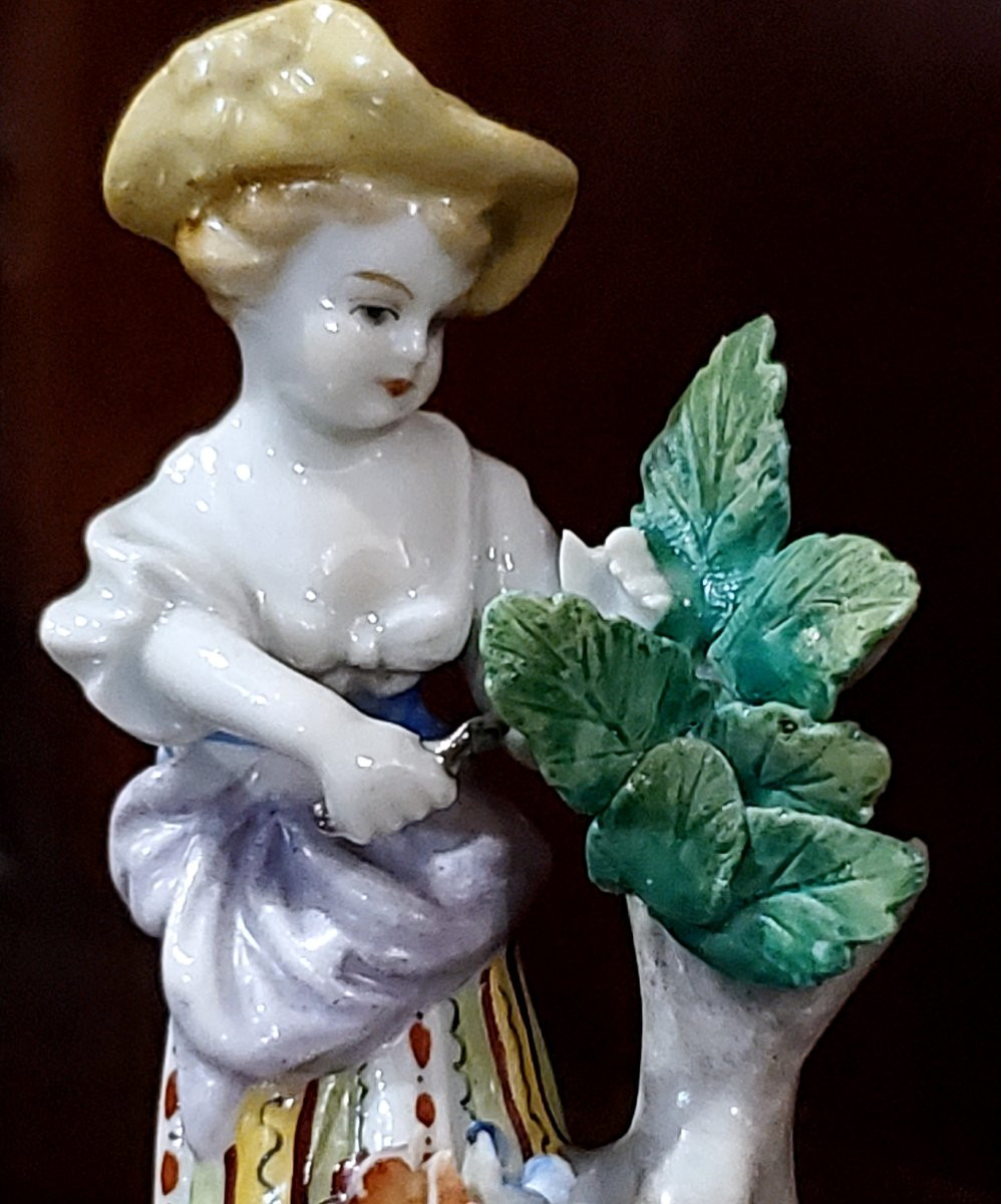 Antique Porcelain Statue From The German Factory In Sitzendorf, Thuringia-photo-4