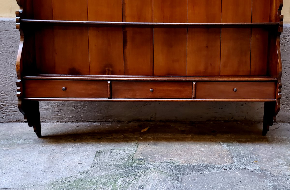 Étagère murale à assiettes en noyer, style Louis-Philippe, fabriquée en Italie.-photo-2