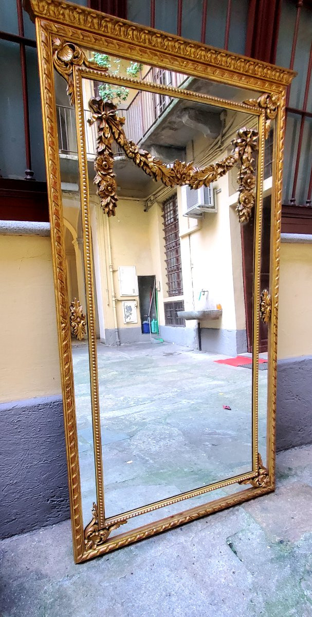 Miroir de style Louis XVI plaqué or 18 carats, sculpté à la main dans du bois-photo-2