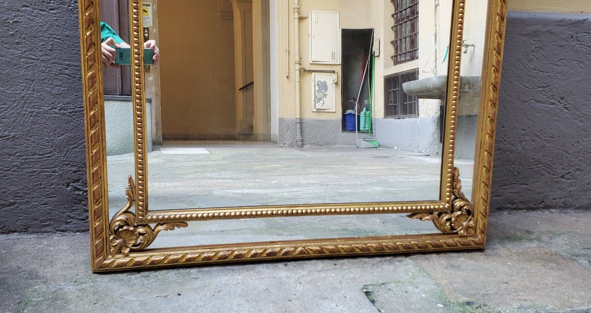 Miroir de style Louis XVI plaqué or 18 carats, sculpté à la main dans du bois-photo-3