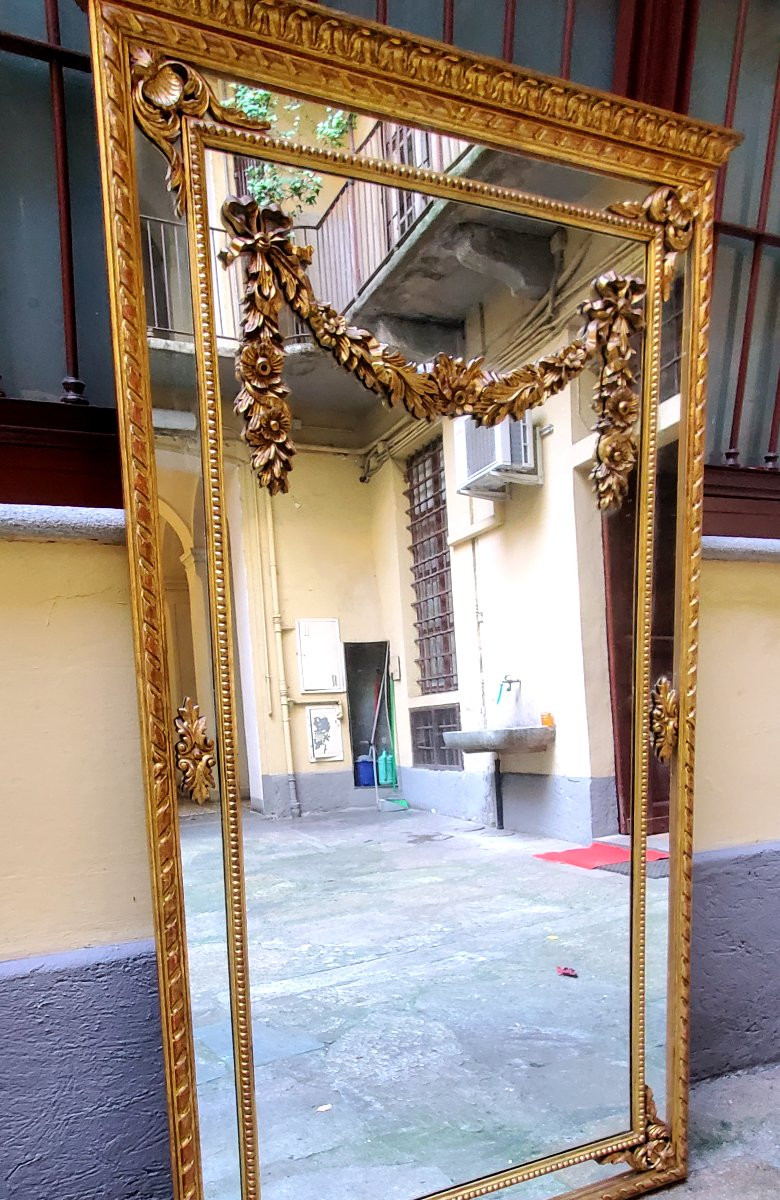 Miroir de style Louis XVI plaqué or 18 carats, sculpté à la main dans du bois-photo-4