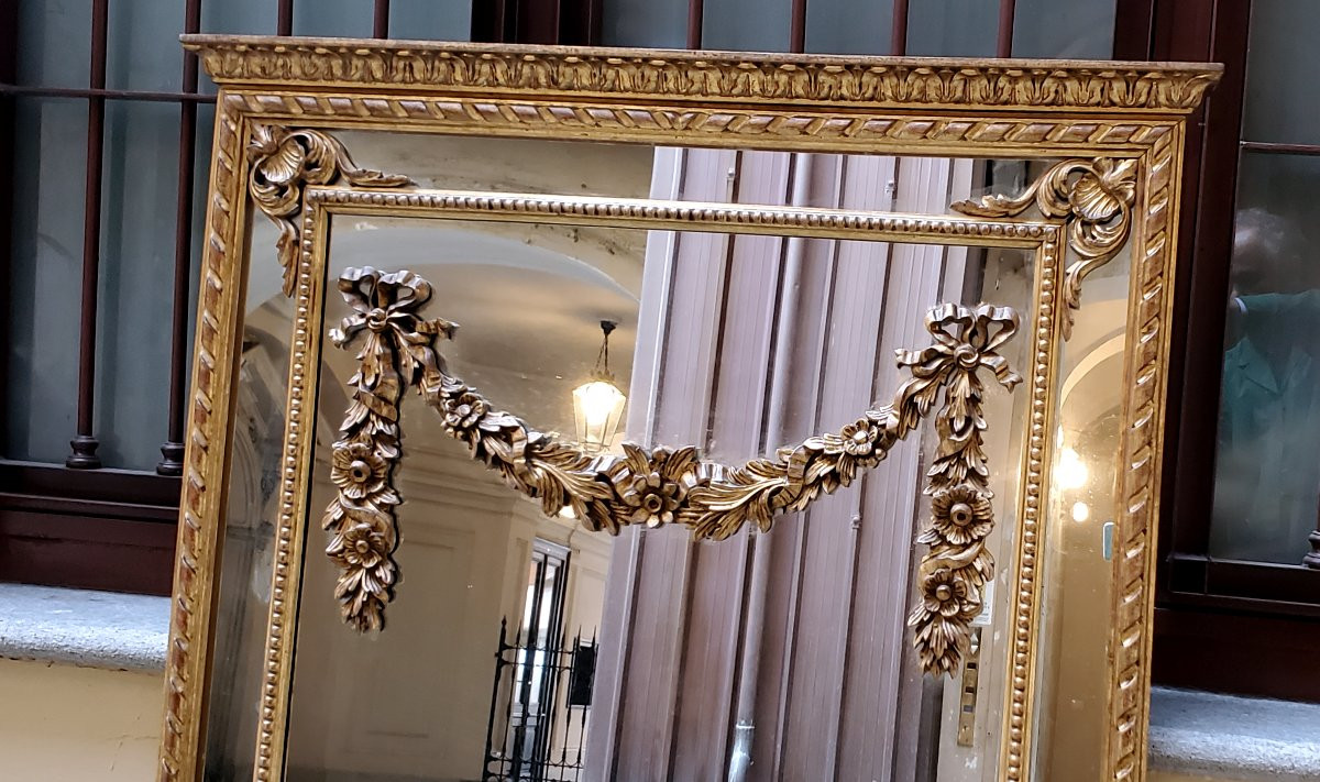 Miroir de style Louis XVI plaqué or 18 carats, sculpté à la main dans du bois-photo-7