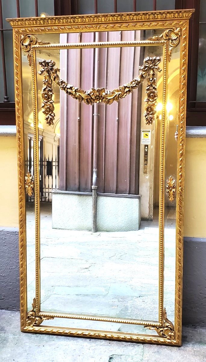 Miroir de style Louis XVI plaqué or 18 carats, sculpté à la main dans du bois-photo-5