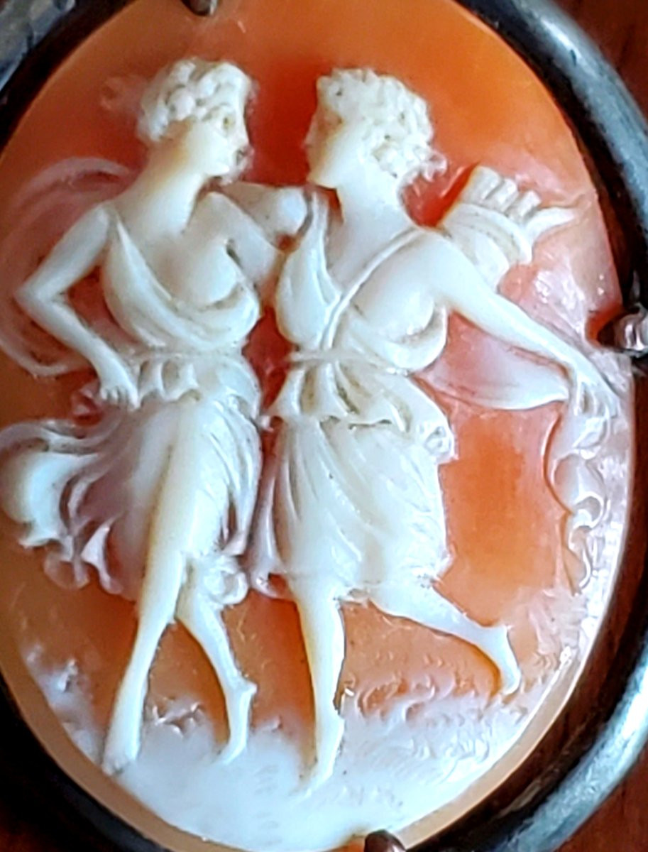Broche camée ancienne, vers 1830, sculptée à la main-photo-1