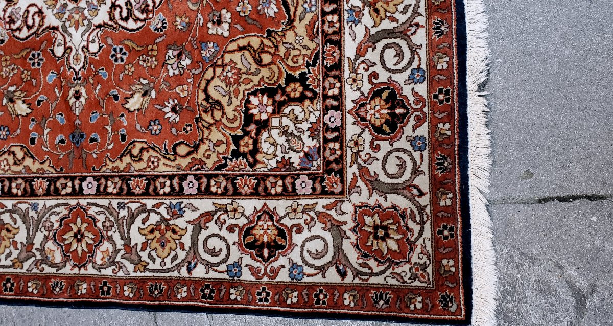 Hand-knotted Persian Kashan Rug, 205 X 195 Cm. -photo-3