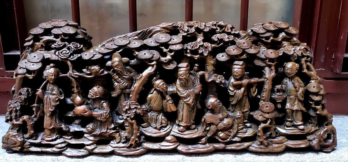 An Antique Chinese Sculpture From The 19th Century, Made Of Chinese Walnut Wood