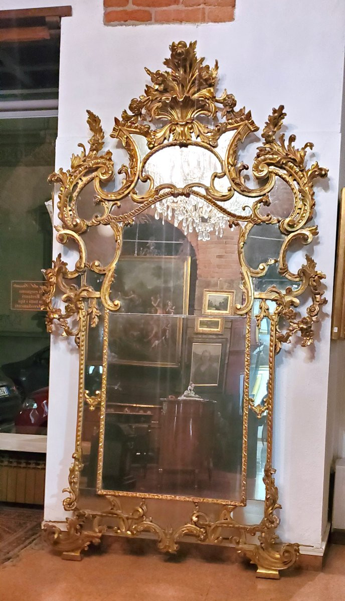   Large Louis XV Mirror, Carved Wood And Gilded With 18kt Pure Gold. -photo-8