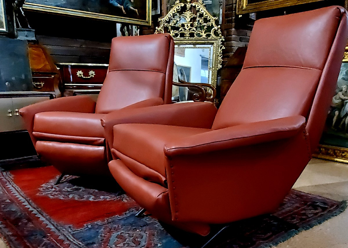 Two Original Armchairs From The 1960s, Completely Restored 