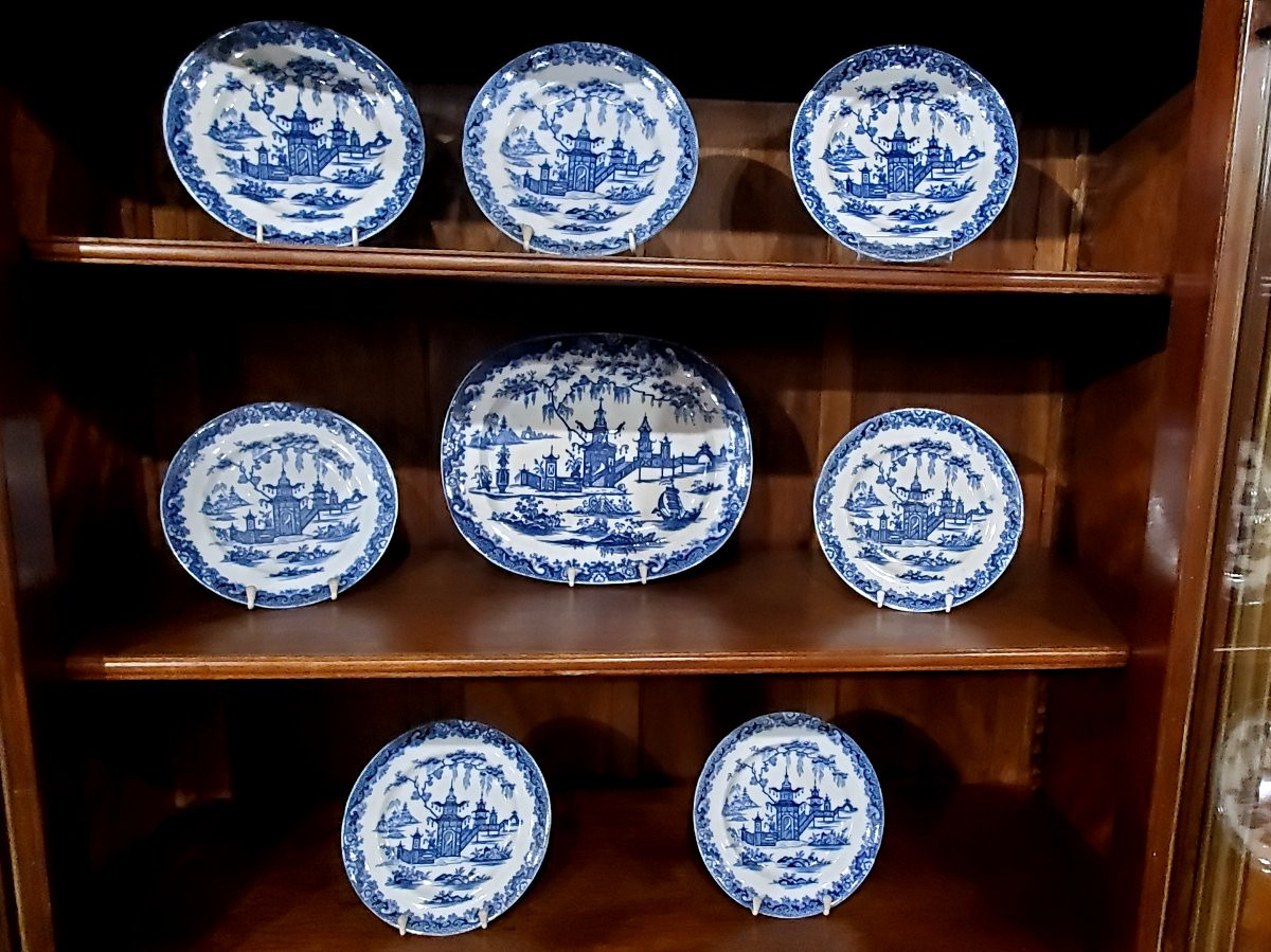 Seven Antique English Porcelain Plates And A Centerpiece, Bearing The Wampoa -photo-2