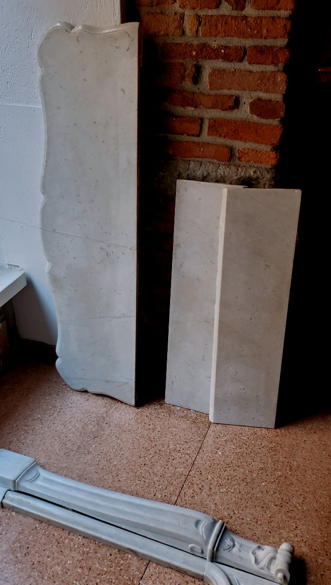 Antique White Carrara Marble Fireplace From The 1850s/60s-photo-2