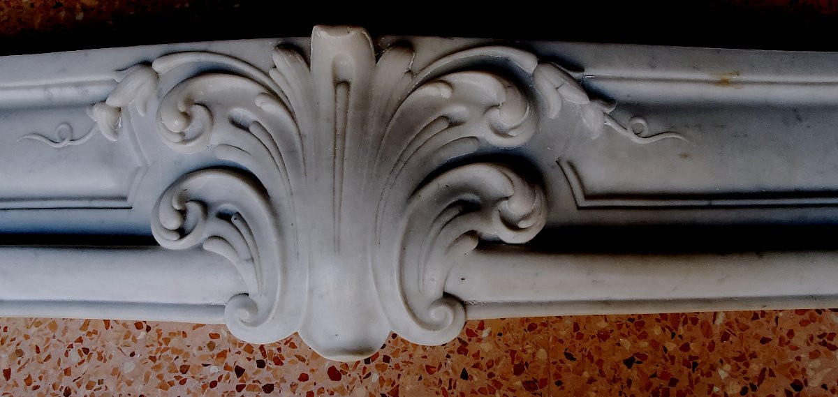 Antique White Carrara Marble Fireplace From The 1850s/60s-photo-2
