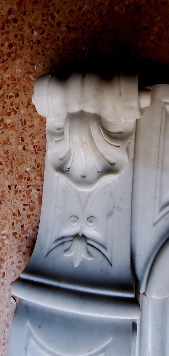 Antique White Carrara Marble Fireplace From The 1850s/60s-photo-5