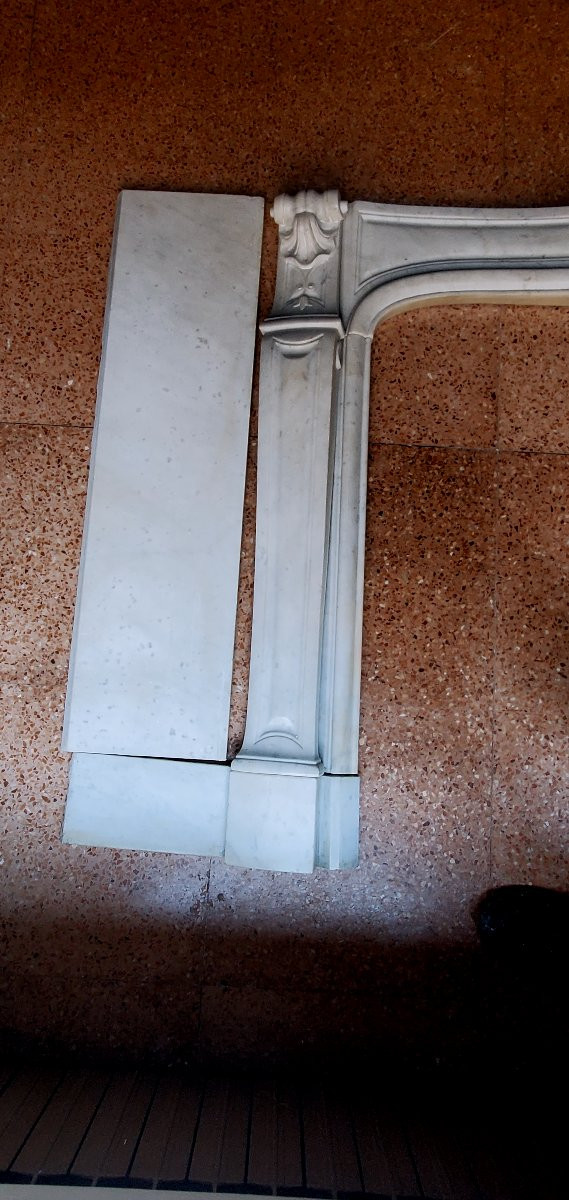 Antique White Carrara Marble Fireplace From The 1850s/60s-photo-6