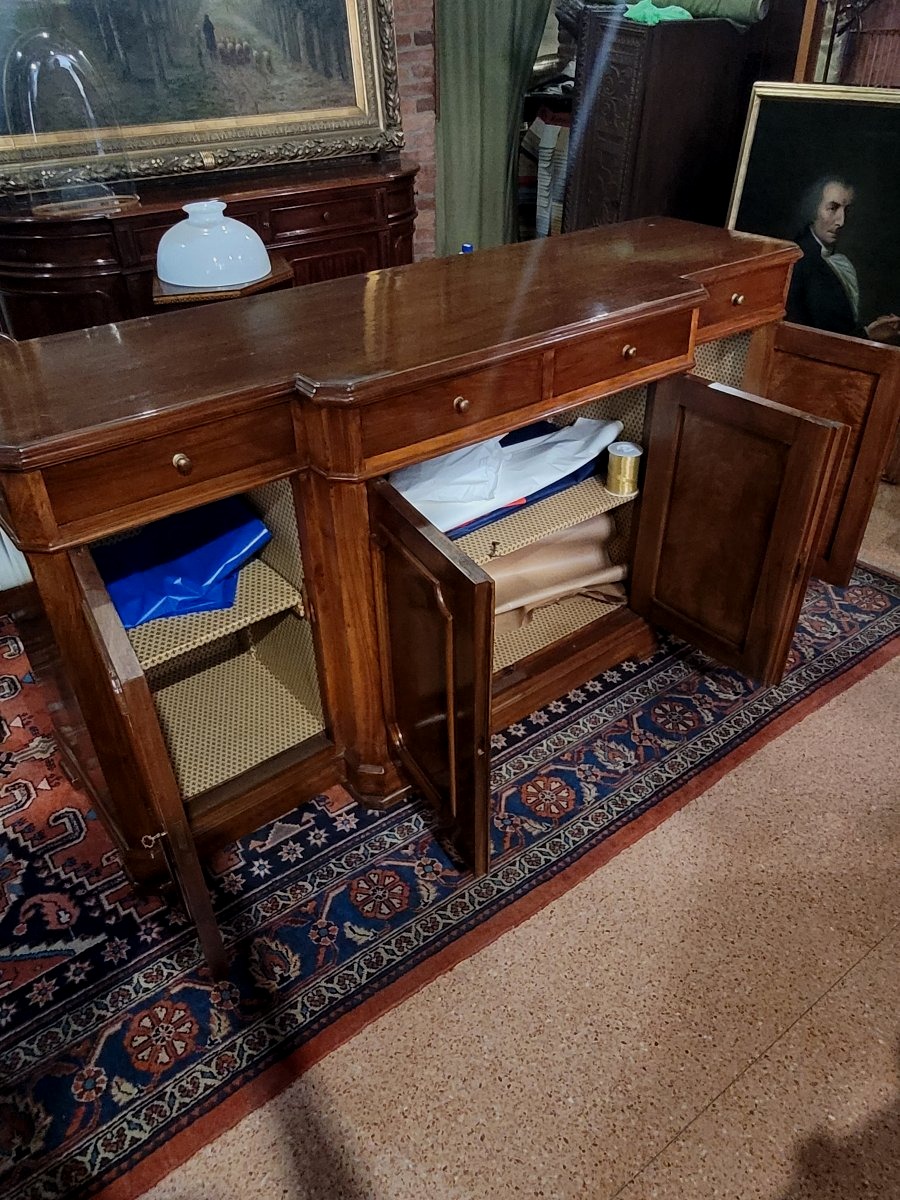 Louis Philippe 4-door Sideboard In Walnut-photo-1