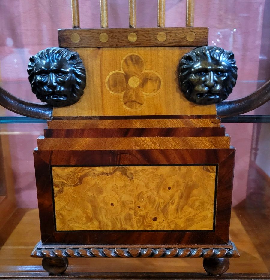 Vitrine mobile pour objets-photo-1