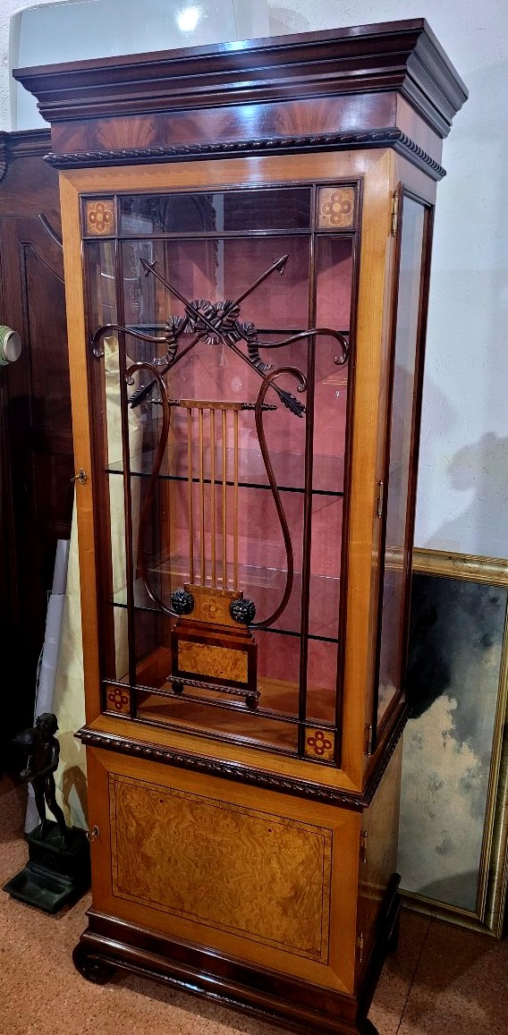 Vitrine mobile pour objets-photo-3