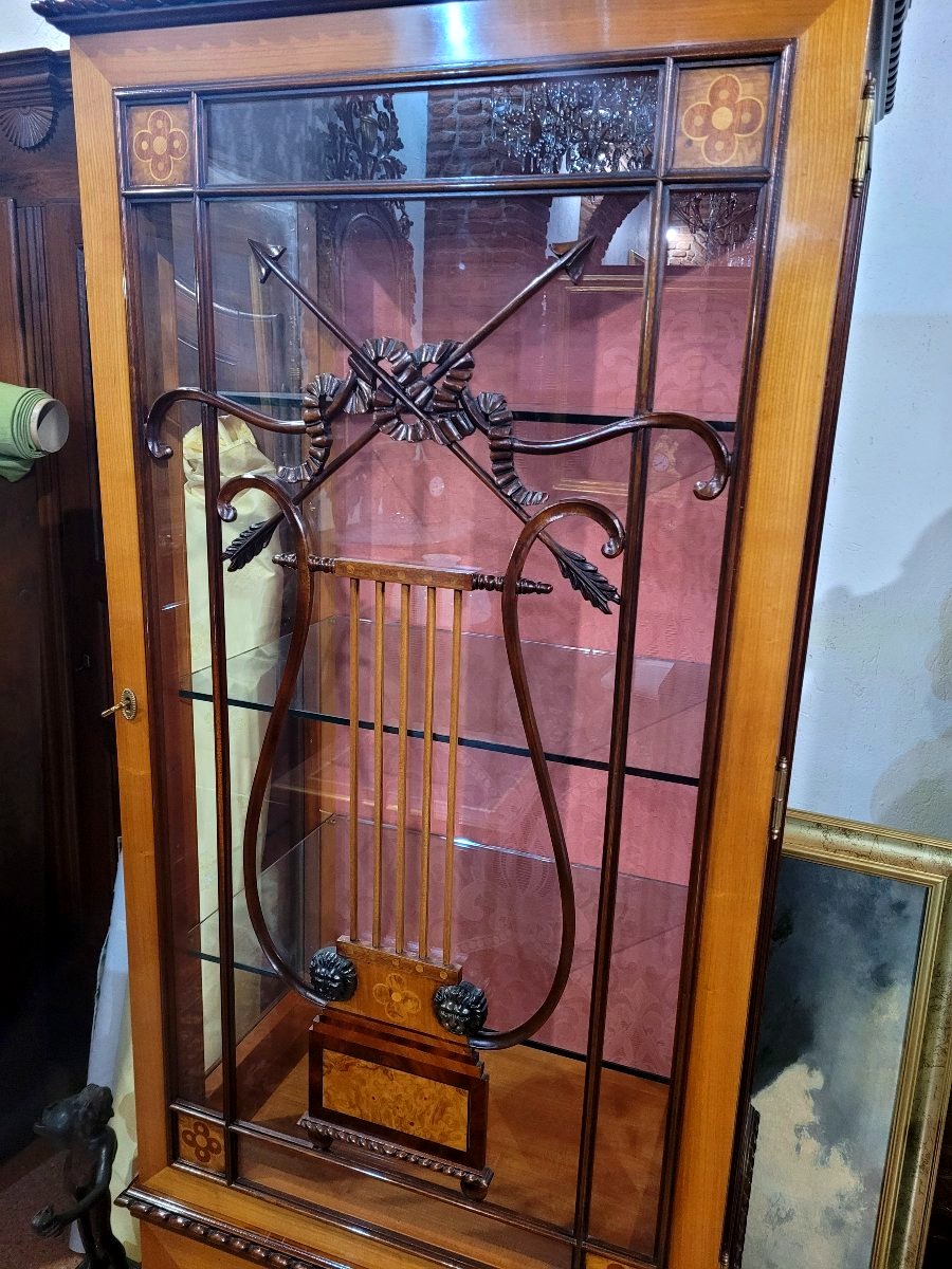 Vitrine mobile pour objets-photo-6