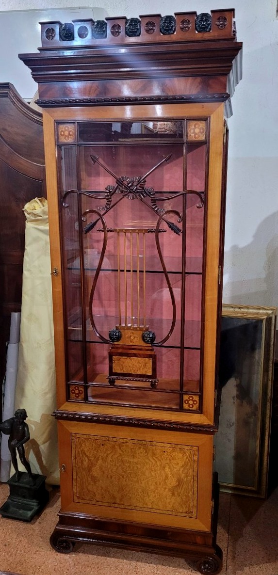 Vitrine mobile pour objets
